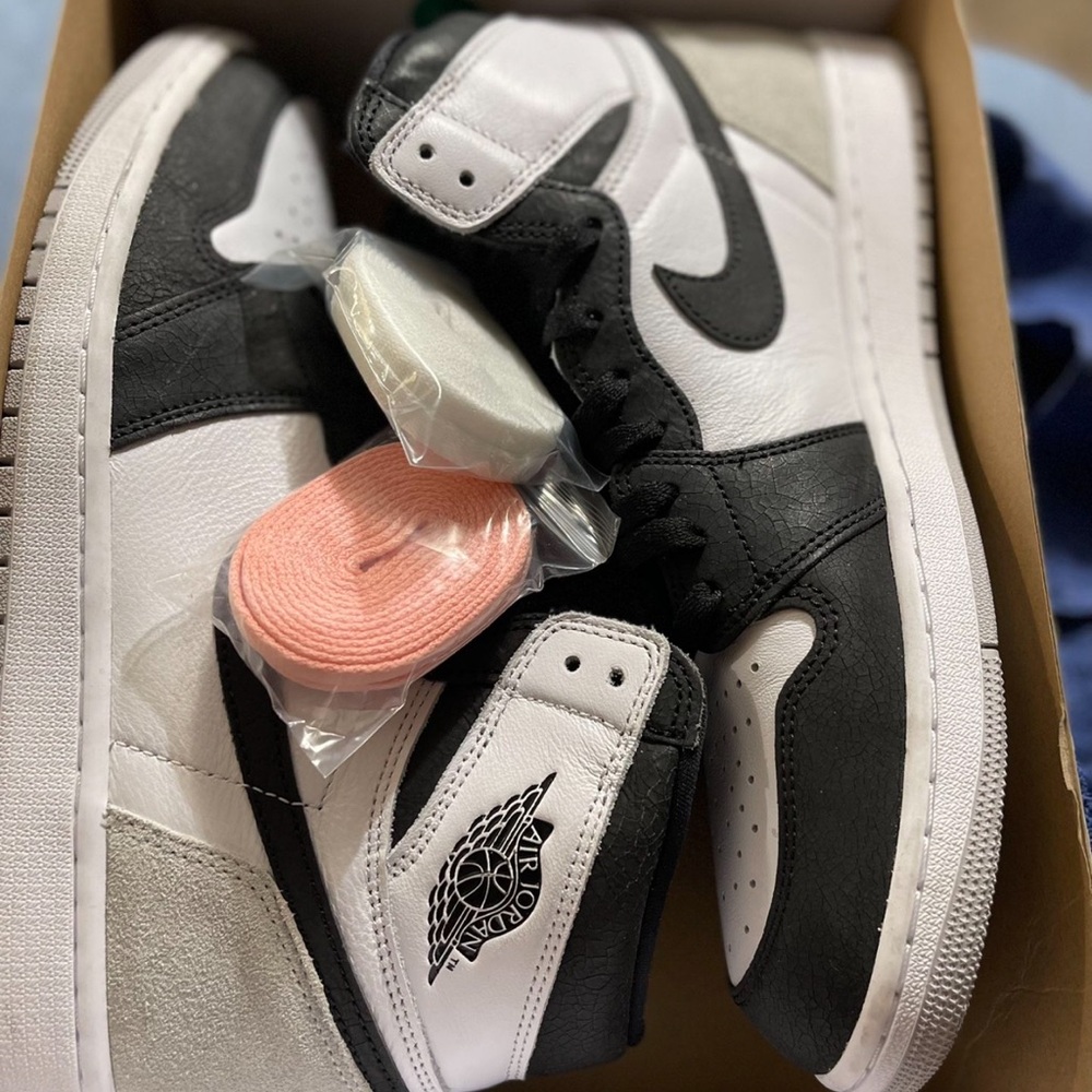 Jordan 1 - Picture 2 of 3